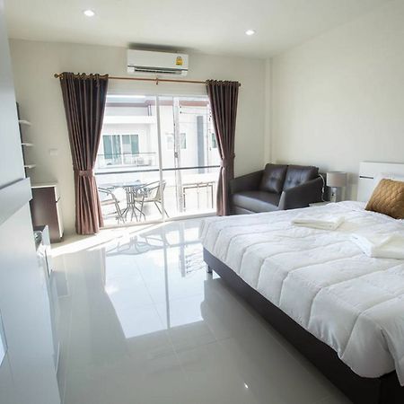 Le Fay Airport Apartment Mai Khao Exterior foto
