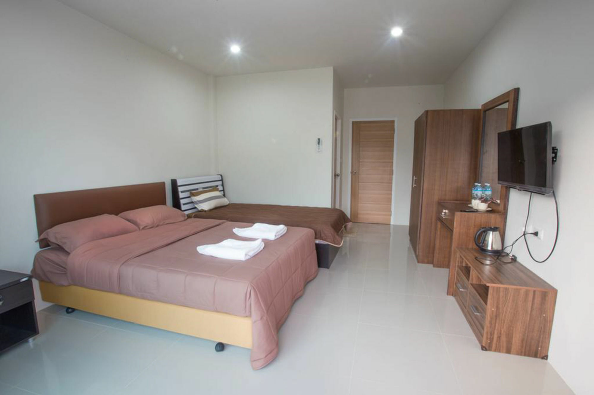 Le Fay Airport Apartment Mai Khao Exterior foto